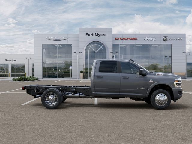 2026 RAM Ram 5500 Chassis Cab RAM 5500 BIG HORN CHASSIS CREW CAB 4X4 60' CA