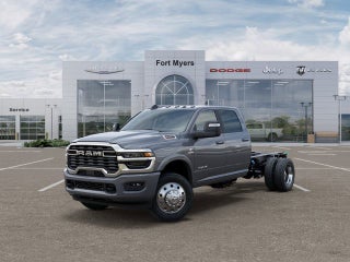 2026 RAM Ram 5500 Chassis Cab RAM 5500 BIG HORN CHASSIS CREW CAB 4X4 60' CA