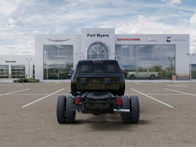 2026 RAM Ram 5500 Chassis Cab RAM 5500 BIG HORN CHASSIS CREW CAB 4X4 60' CA