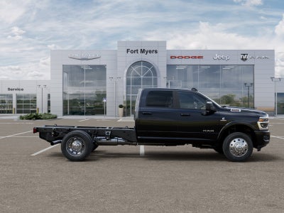 2026 RAM Ram 5500 Chassis Cab RAM 5500 BIG HORN CHASSIS CREW CAB 4X4 60' CA