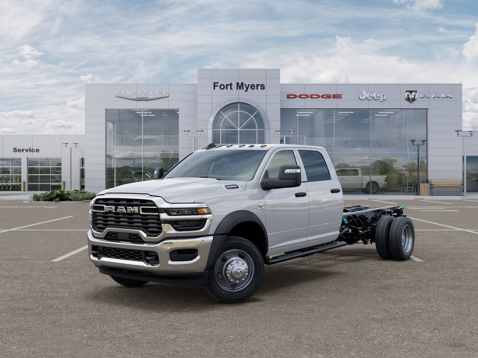 2026 RAM Ram 5500 Chassis Cab RAM 5500 TRADESMAN CHASSIS CREW CAB 4X4 84' CA