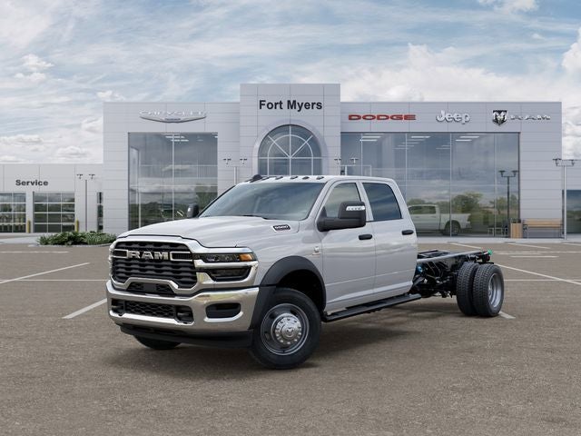 2026 RAM Ram 5500 Chassis Cab RAM 5500 TRADESMAN CHASSIS CREW CAB 4X4 84' CA