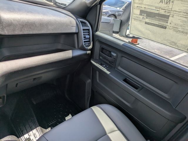 2026 RAM Ram 3500 Chassis Cab RAM 3500 TRADESMAN CREW CAB CHASSIS 4X4 60' CA
