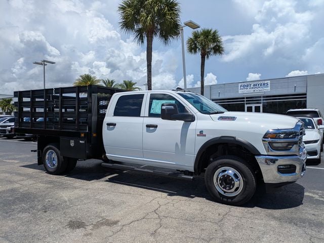 2026 RAM Ram 3500 Chassis Cab RAM 3500 TRADESMAN CREW CAB CHASSIS 4X4 60' CA