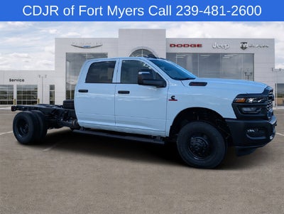 2027 RAM Ram 3500 Chassis Cab RAM 3500 TRADESMAN CREW CAB CHASSIS 4X4 60' CA