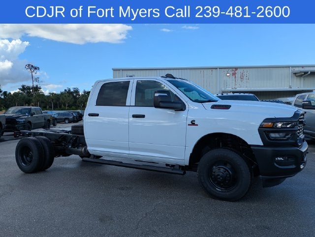 2027 RAM Ram 3500 Chassis Cab RAM 3500 TRADESMAN CREW CAB CHASSIS 4X4 60' CA