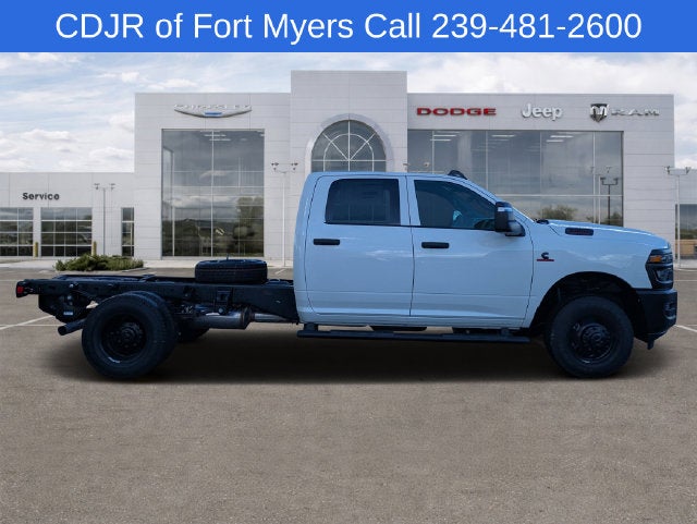 2027 RAM Ram 3500 Chassis Cab RAM 3500 TRADESMAN CREW CAB CHASSIS 4X4 60' CA