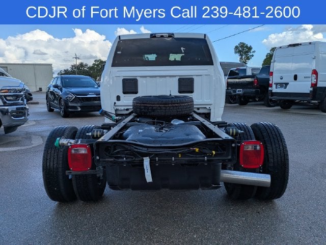 2027 RAM Ram 3500 Chassis Cab RAM 3500 TRADESMAN CREW CAB CHASSIS 4X4 60' CA