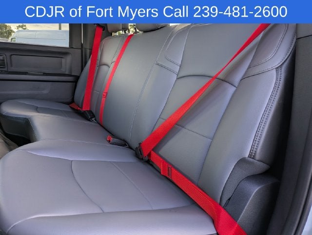 2027 RAM Ram 3500 Chassis Cab RAM 3500 TRADESMAN CREW CAB CHASSIS 4X4 60' CA