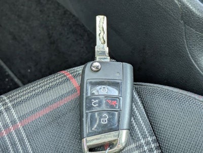 2018 Volkswagen Golf GTI Base