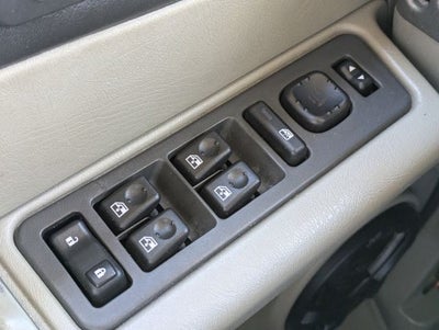 2004 Hummer H2 Base