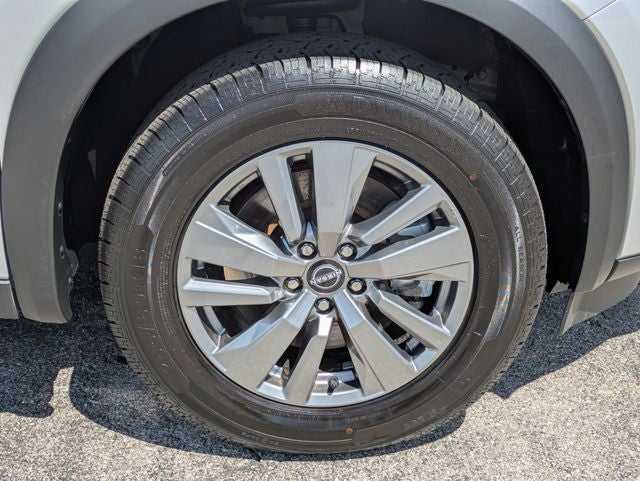 2025 Nissan Pathfinder SV FWD