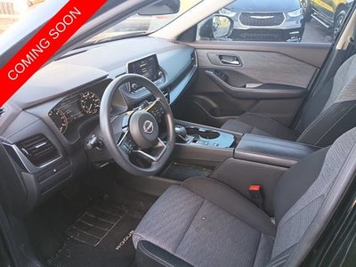 2022 Nissan Rogue SV FWD