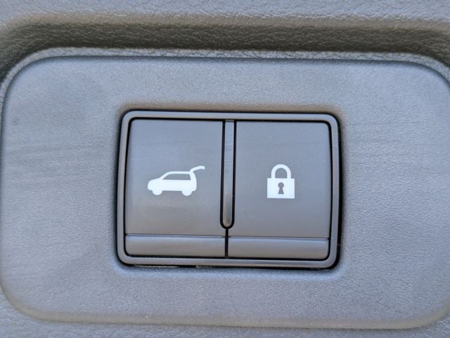 2023 Nissan Rogue Platinum FWD