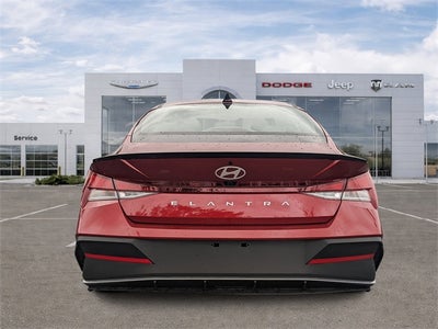 2025 Hyundai Elantra SEL Sport