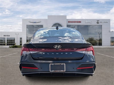 2024 Hyundai Elantra Limited