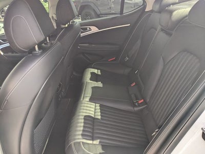 2022 Genesis G70 2.0T RWD