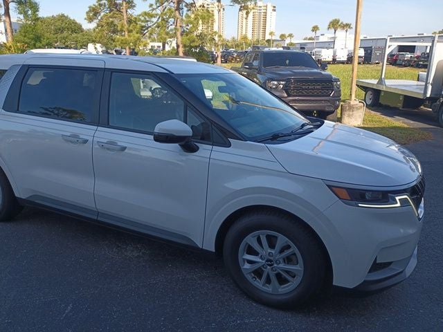 2022 Kia Carnival MPV LX Seat Package