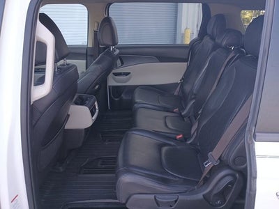 2022 Kia Carnival MPV LX Seat Package