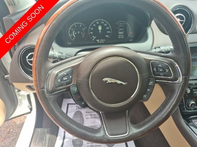 2016 Jaguar XJ R-Sport