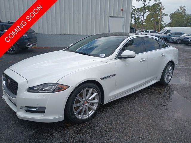 2016 Jaguar XJ R-Sport