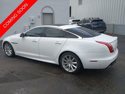 2016 Jaguar XJ R-Sport