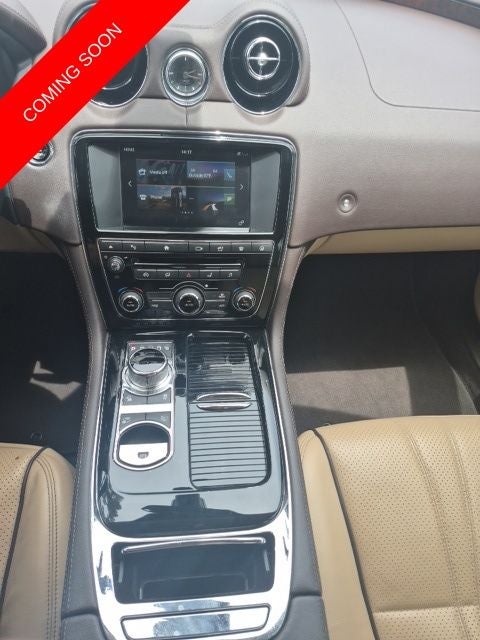 2016 Jaguar XJ R-Sport