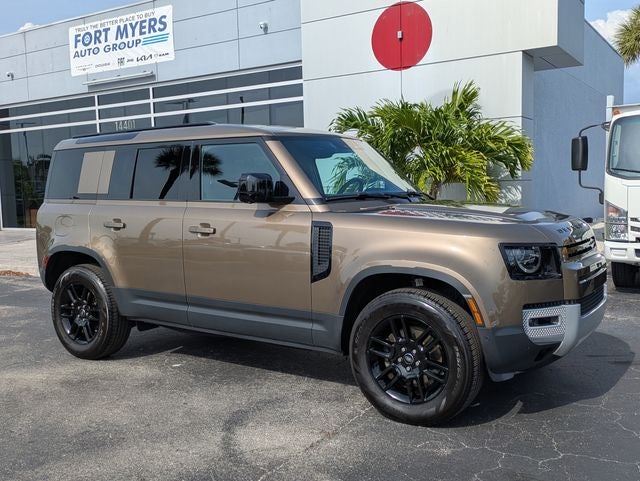 2025 Land Rover Defender 110 P300