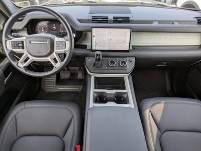 2025 Land Rover Defender 110 P300