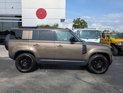 2025 Land Rover Defender 110 P300