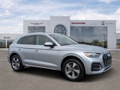2023 Audi Q5 Premium 40 TFSI quattro S tronic