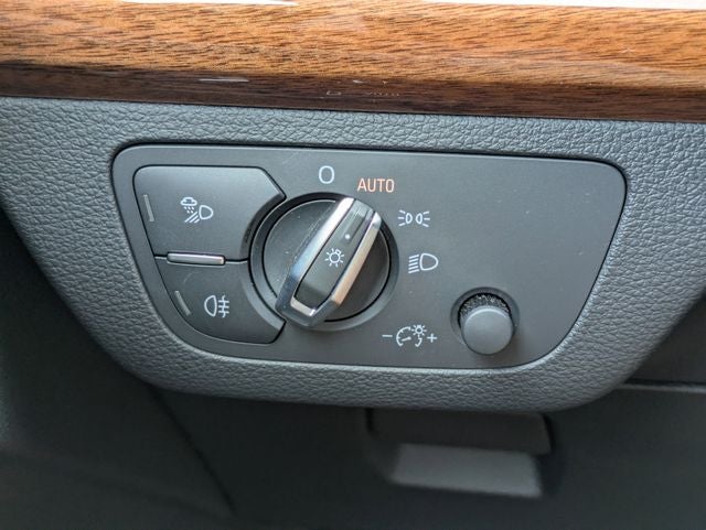 2023 Audi Q5 Premium 40 TFSI quattro S tronic