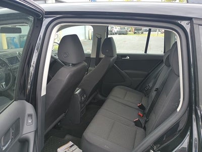 2017 Volkswagen Tiguan Base