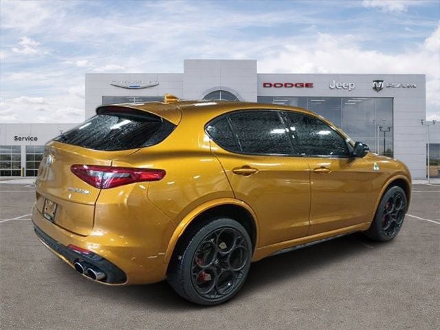 2023 Alfa Romeo Stelvio Quadrifoglio